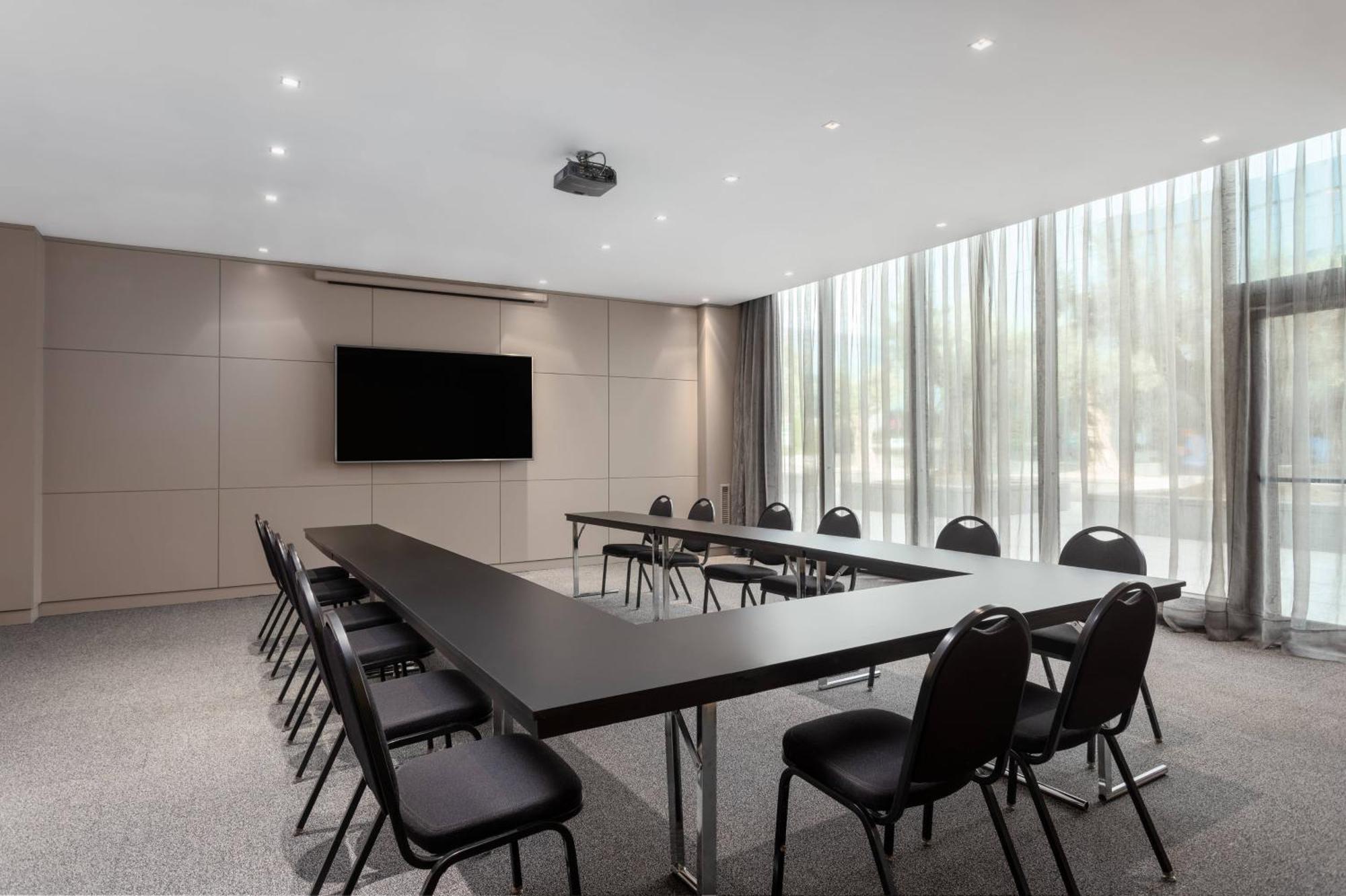 Ac Hotel La Finca By Marriott Pozuelo de Alarcon Exterior photo