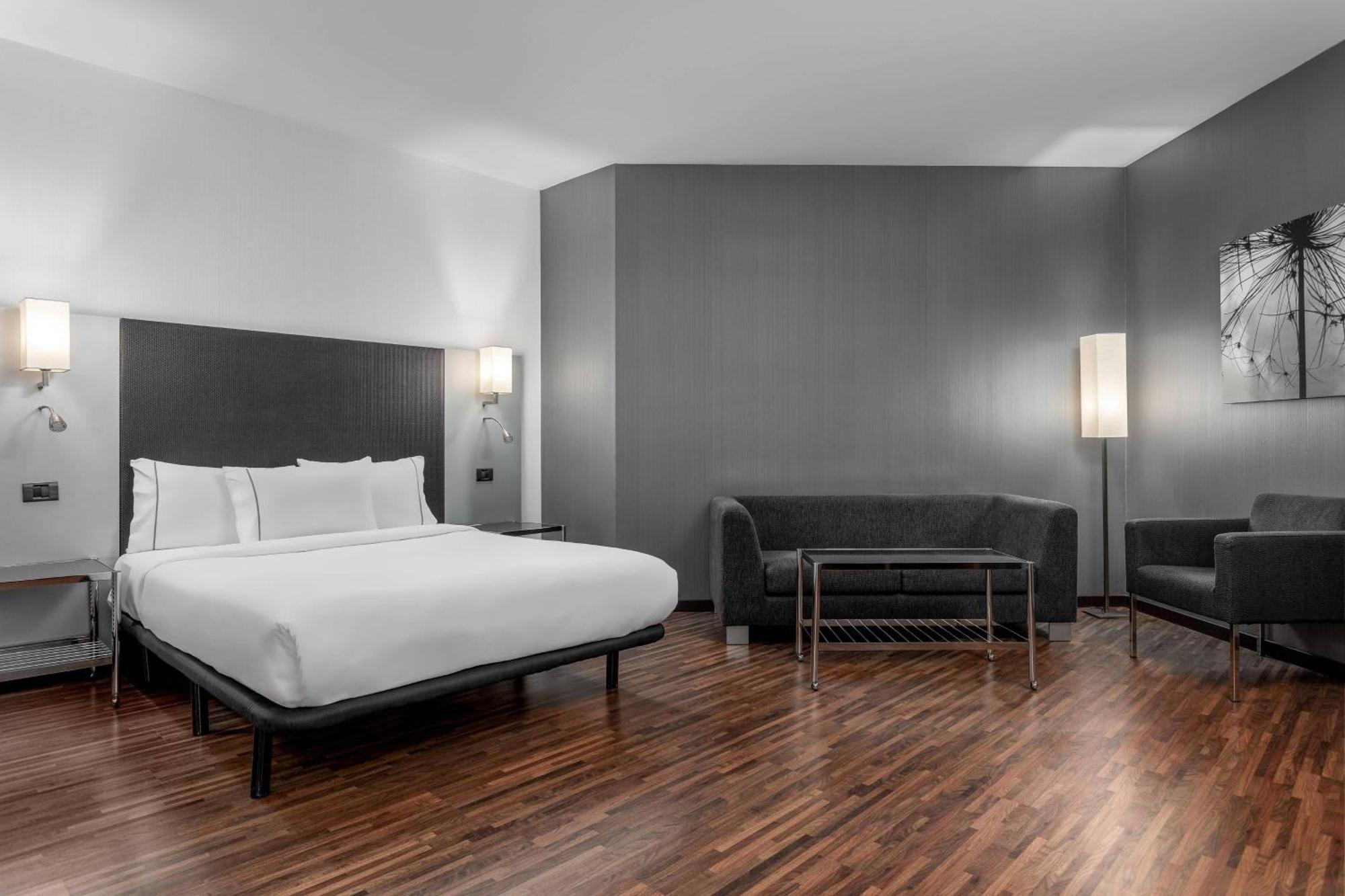 Ac Hotel La Finca By Marriott Pozuelo de Alarcon Exterior photo