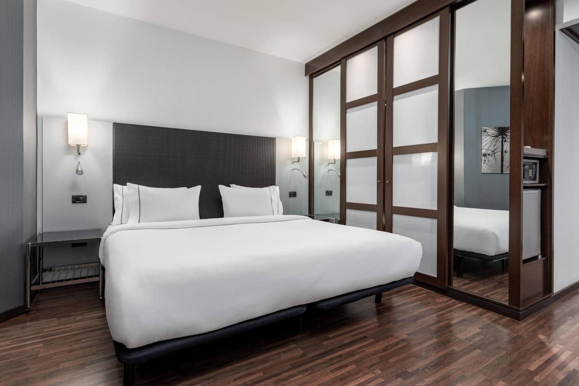 Ac Hotel La Finca By Marriott Pozuelo de Alarcon Exterior photo
