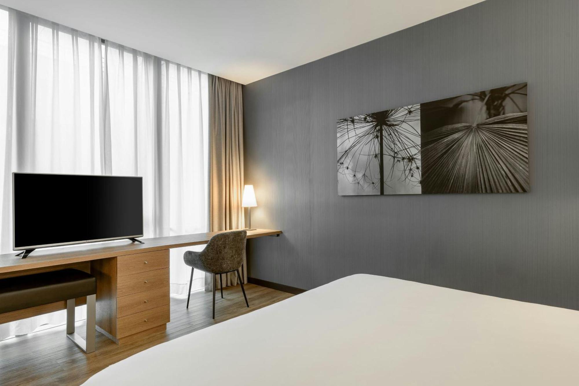 Ac Hotel La Finca By Marriott Pozuelo de Alarcon Exterior photo